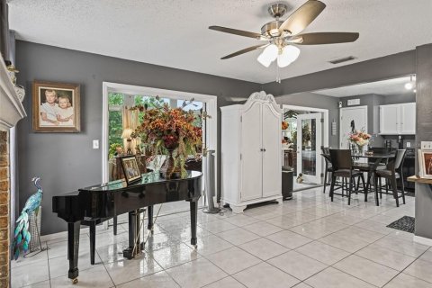 Casa en venta en Orlando, Florida, 4 dormitorios, 203.92 m2 № 1844566 - foto 16