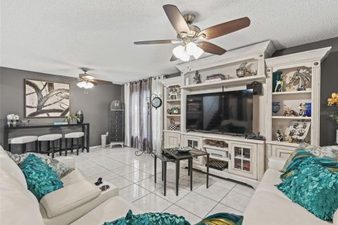 Casa en venta en Orlando, Florida, 4 dormitorios, 203.92 m2 № 1844566 - foto 13