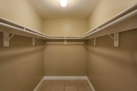 Copropriété à louer à West Palm Beach, Floride: 1 chambre, 72 m2 № 2406089 - photo 18