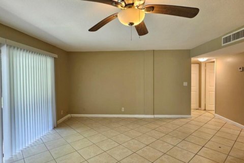 Copropriété à louer à West Palm Beach, Floride: 1 chambre, 72 m2 № 2406089 - photo 2