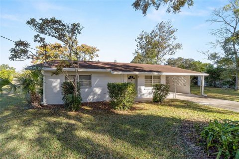 House in Dunnellon, Florida 2 bedrooms, 75.81 sq.m. № 2222853 - photo 12