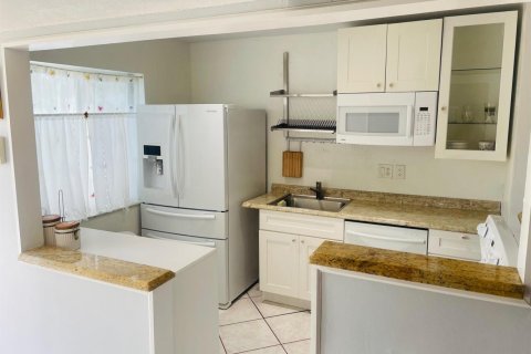 Купить кондоминиум в Ройял-Палм-Бич, Флорида 4 комнаты, 92.9м2, № 2146377 - фото 4