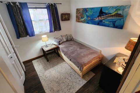 Casa en venta en Cutler Bay, Florida, 3 dormitorios, 180.51 m2 № 2066700 - foto 25