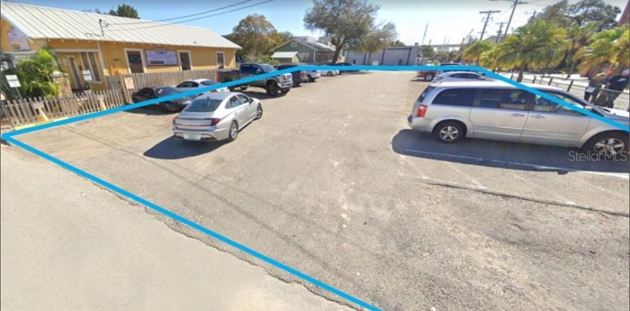 Land in Tampa, Florida № 214374