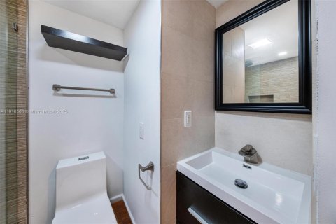 Condominio en venta en Miami, Florida, 1 dormitorio, 103.77 m2 № 1974899 - foto 29