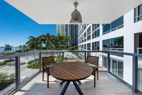 Condominio en venta en Miami, Florida, 1 dormitorio, 103.77 m2 № 1974899 - foto 19