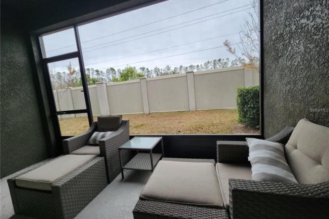 Townhouse in LAKESHORE in Lutz, Florida 3 bedrooms, 175.4 sq.m. № 1866572 - photo 10