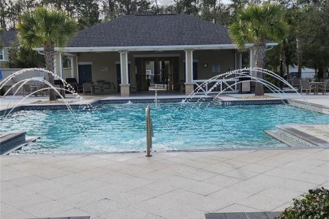 Townhouse in LAKESHORE in Lutz, Florida 3 bedrooms, 175.4 sq.m. № 1866572 - photo 16