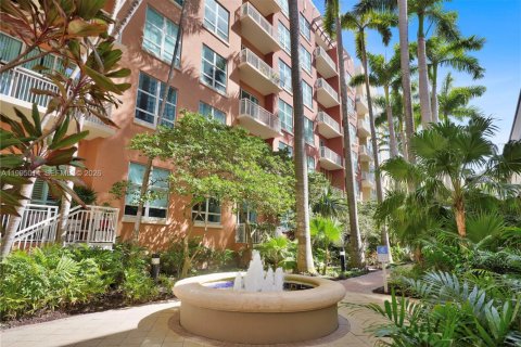 Condo in Miami, Florida  № 2062573 - photo 25