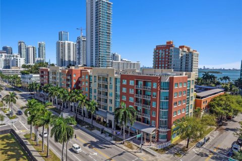 Condo in Miami, Florida  № 2062573 - photo 2
