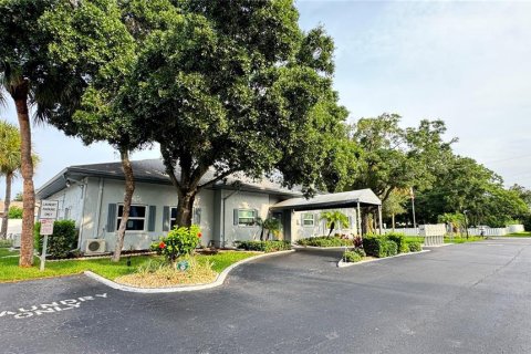 Copropriété à louer à Pinellas Park, Floride: 1 chambre, 62.24 m2 № 2415216 - photo 3