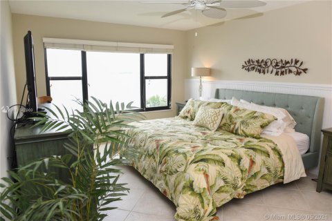 Copropriété à louer à Hutchinson Island South, Floride: 2 chambres, 121.33 m2 № 2022635 - photo 8