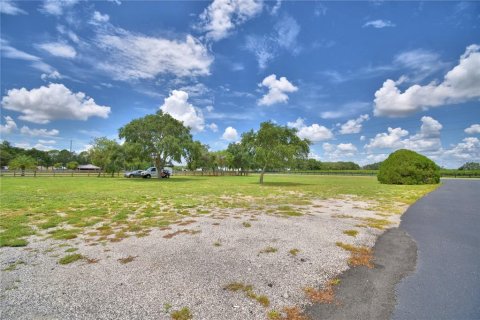 House in Haines City, Florida 4 bedrooms, 203.27 sq.m. № 1880644 - photo 9