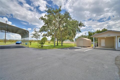 House in Haines City, Florida 4 bedrooms, 203.27 sq.m. № 1880644 - photo 5