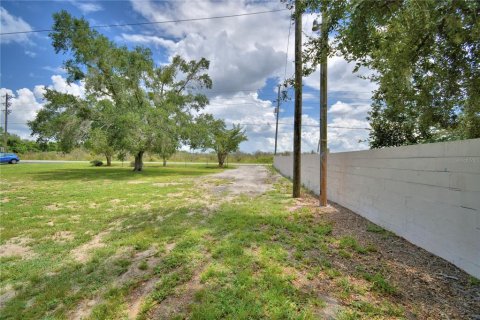 House in Haines City, Florida 4 bedrooms, 203.27 sq.m. № 1880644 - photo 18