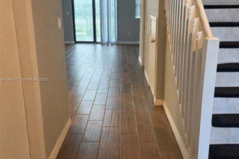 Снять в аренду таунхаус в Помпано-Бич, Флорида 3 спальни, 131.92м2, № 2023667 - фото 5