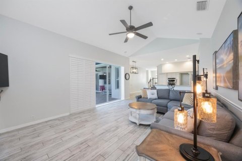 Casa en venta en Parrish, Florida, 4 dormitorios, 224.54 m2 № 1837564 - foto 11