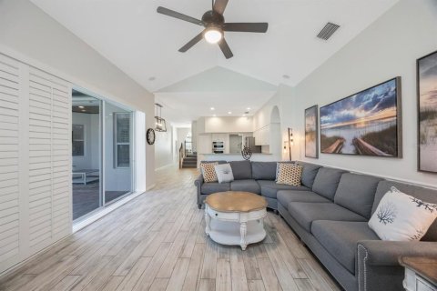 Casa en venta en Parrish, Florida, 4 dormitorios, 224.54 m2 № 1837564 - foto 12