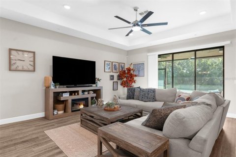 Casa en venta en New Port Richey, Florida, 4 dormitorios, 190.64 m2 № 1794981 - foto 14