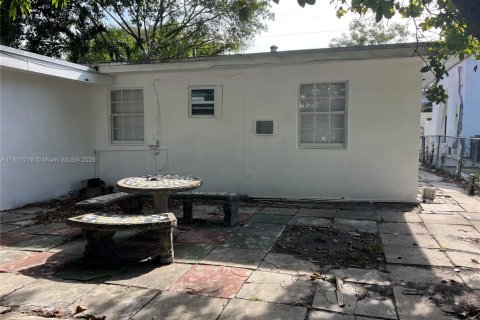 Terreno en venta en Miami, Florida № 1787295 - foto 3
