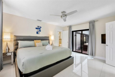 Casa en venta en Fort Lauderdale, Florida, 4 dormitorios, 163.32 m2 № 1970756 - foto 29
