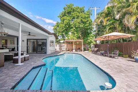 Casa en venta en Fort Lauderdale, Florida, 4 dormitorios, 163.32 m2 № 1970756 - foto 21