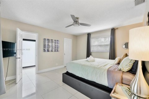 Casa en venta en Fort Lauderdale, Florida, 4 dormitorios, 163.32 m2 № 1970756 - foto 30