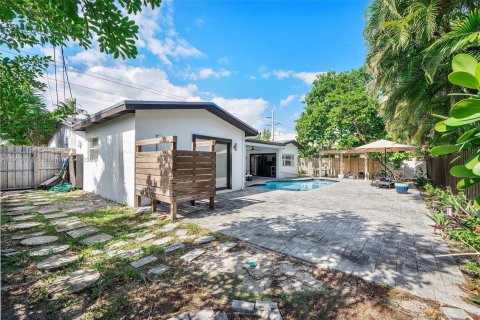Casa en venta en Fort Lauderdale, Florida, 4 dormitorios, 163.32 m2 № 1970756 - foto 23