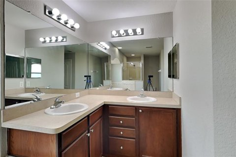 Villa ou maison à louer à Winter Haven, Floride: 3 chambres, 151.43 m2 № 2324818 - photo 8