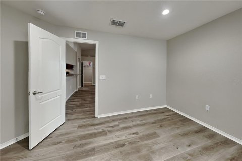 Villa ou maison à louer à Winter Haven, Floride: 3 chambres, 151.43 m2 № 2324818 - photo 5