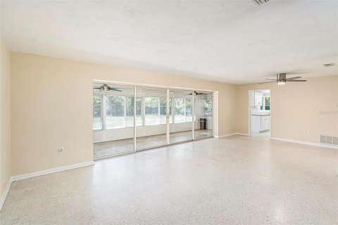 Casa en alquiler en Tarpon Springs, Florida, 3 dormitorios, 147.34 m2 № 1803360 - foto 3