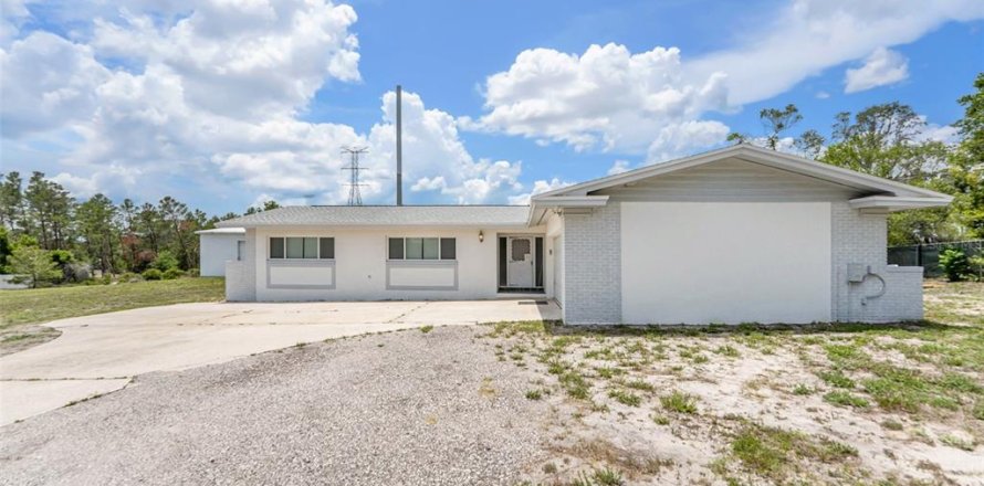 Casa en Tarpon Springs, Florida 3 dormitorios, 147.34 m2 № 1803360
