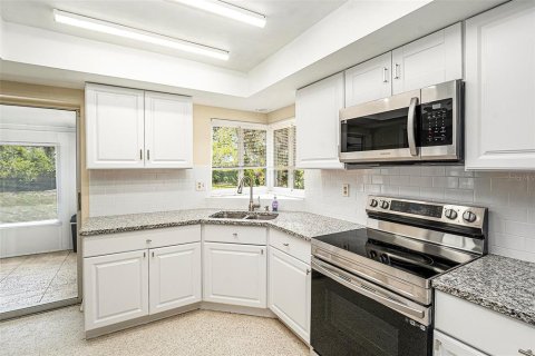 Casa en alquiler en Tarpon Springs, Florida, 3 dormitorios, 147.34 m2 № 1803360 - foto 8