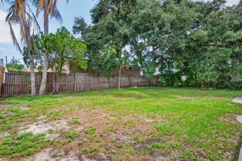 Villa ou maison à vendre à Tampa, Floride: 3 chambres, 107.02 m2 № 2234055 - photo 25