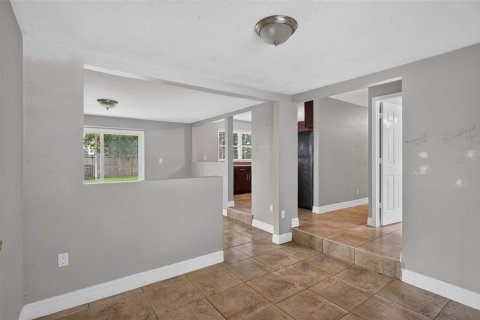 Villa ou maison à vendre à Tampa, Floride: 3 chambres, 107.02 m2 № 2234055 - photo 7