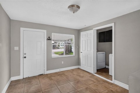 Villa ou maison à vendre à Tampa, Floride: 3 chambres, 107.02 m2 № 2234055 - photo 5