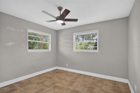 Villa ou maison à vendre à Tampa, Floride: 3 chambres, 107.02 m2 № 2234055 - photo 20