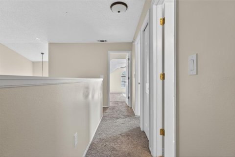 House in Altamonte Springs, Florida 4 bedrooms, 187.94 sq.m. № 1844361 - photo 13