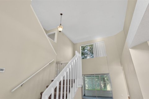 House in Altamonte Springs, Florida 4 bedrooms, 187.94 sq.m. № 1844361 - photo 11