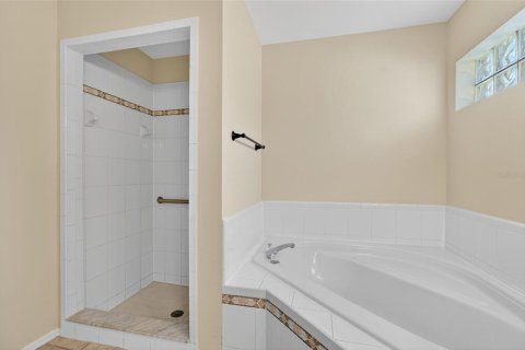 House in Altamonte Springs, Florida 4 bedrooms, 187.94 sq.m. № 1844361 - photo 6