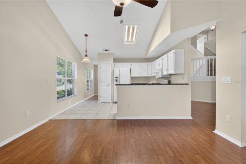 Casa en venta en Altamonte Springs, Florida, 4 dormitorios, 187.94 m2 № 1844361 - foto 4
