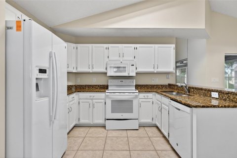 Casa en venta en Altamonte Springs, Florida, 4 dormitorios, 187.94 m2 № 1844361 - foto 17