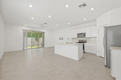 Touwnhouse à vendre à Tampa, Floride: 3 chambres, 168.9 m2 № 1916628 - photo 10