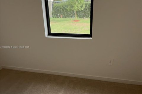 Touwnhouse à vendre à Homestead, Floride: 3 chambres, 137.77 m2 № 1945372 - photo 16