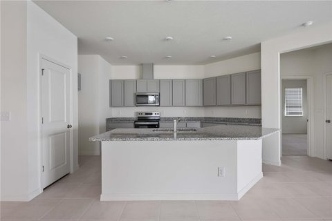 House in Parrish, Florida 4 bedrooms, 184.78 sq.m. № 1852591 - photo 3