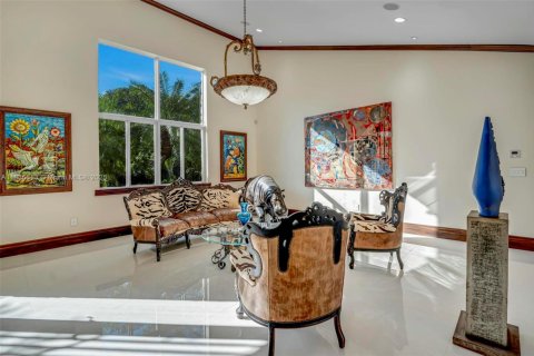 House in Southwest Ranches, Florida 7 bedrooms, 626.53 sq.m. № 1821987 - photo 27