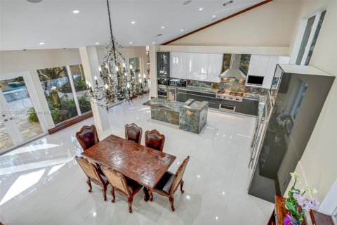 House in Southwest Ranches, Florida 7 bedrooms, 626.53 sq.m. № 1821987 - photo 12