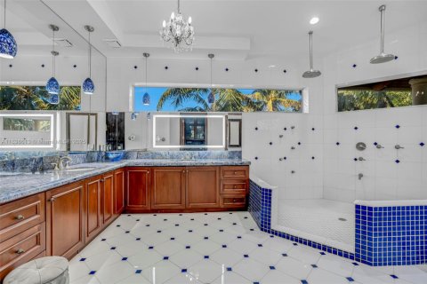 House in Southwest Ranches, Florida 7 bedrooms, 626.53 sq.m. № 1821987 - photo 29