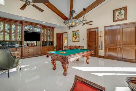 House in Southwest Ranches, Florida 7 bedrooms, 626.53 sq.m. № 1821987 - photo 20