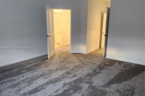 Снять в аренду таунхаус в Дэвенпорт, Флорида 4 спальни, № 2005595 - фото 16